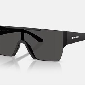 Burberry Sleek Black Sunglasses for Men